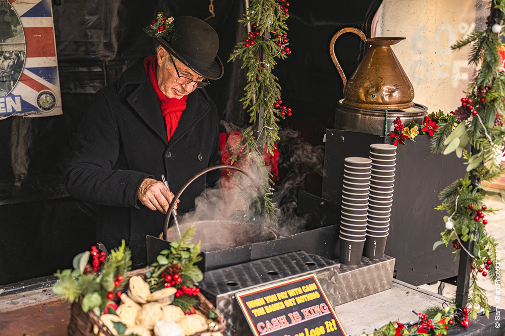 Hot chestnuts and mulled wine stand